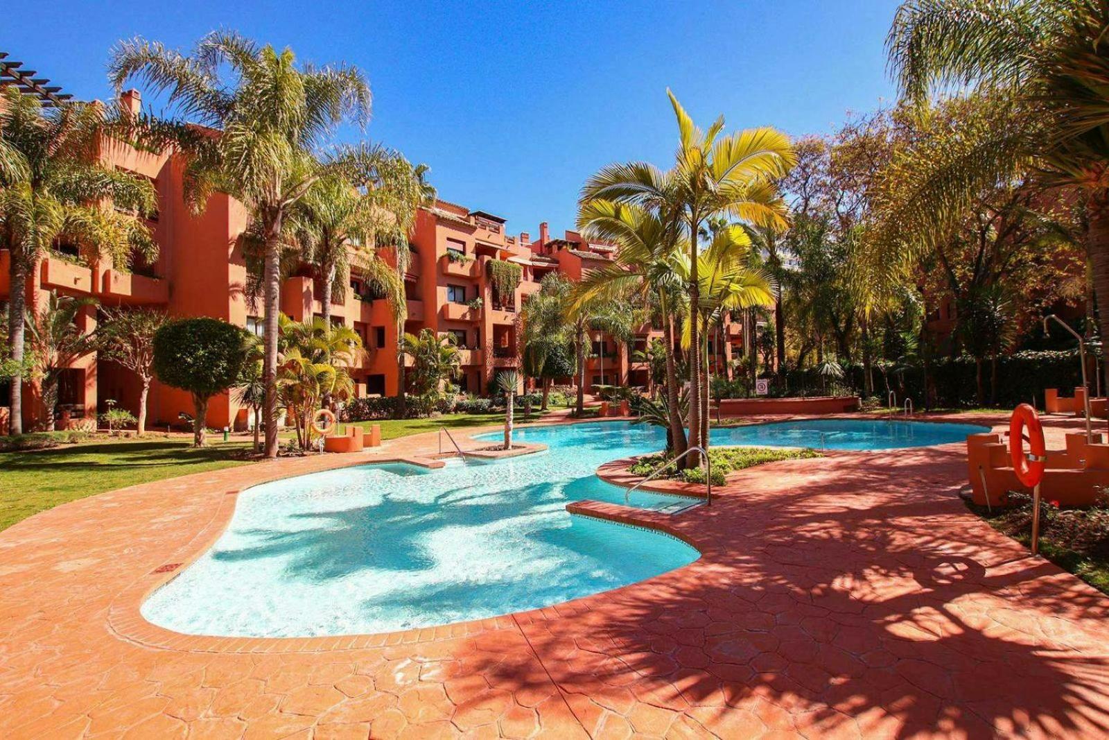 Piso 4 Hab. - Elviria Playa Apartemen *