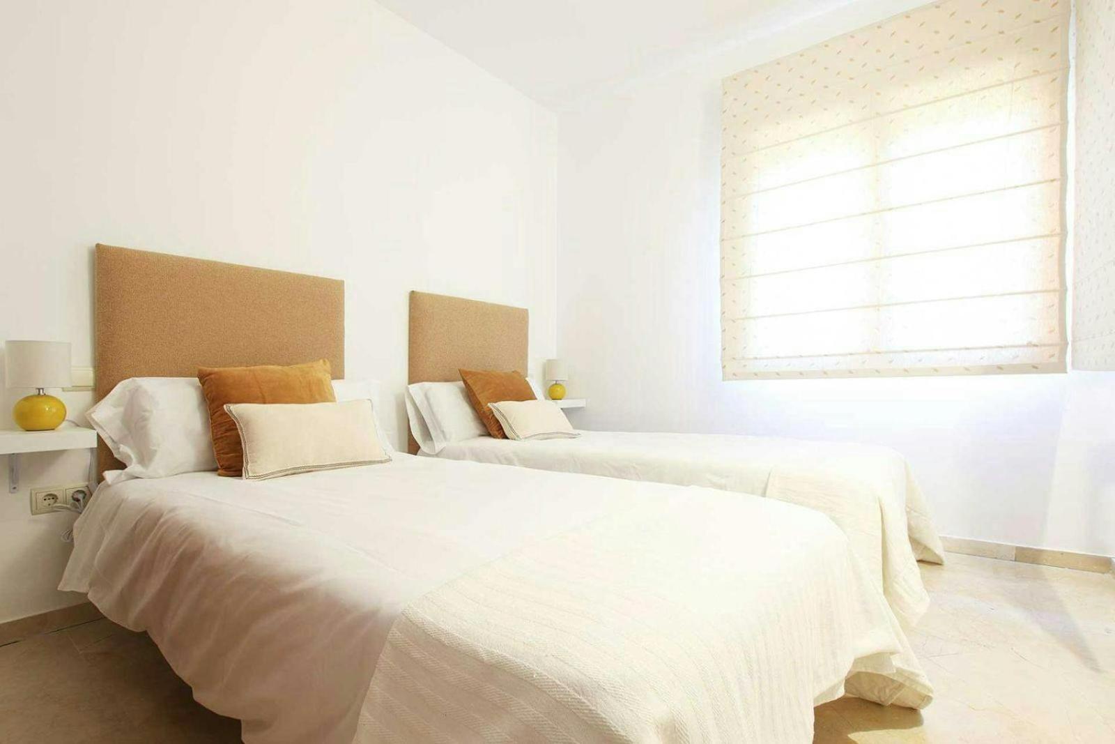 Piso 4 Hab. - Elviria Playa Apartemen