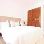 4-Bedroom Apartment - Alicate Beach